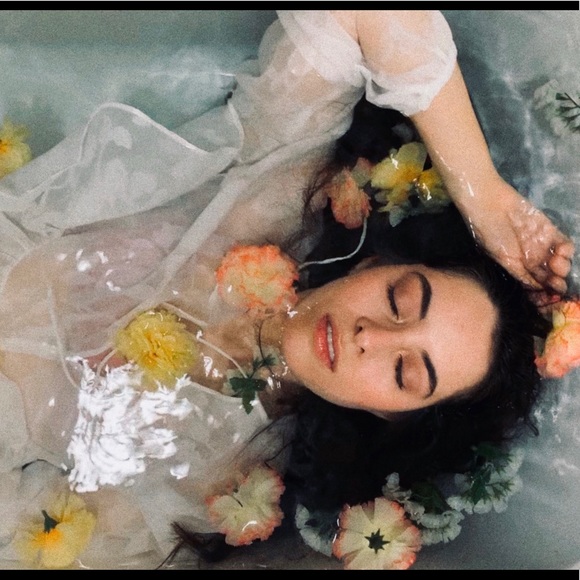 Meet your Posher, Zully - Picture 1 of 1